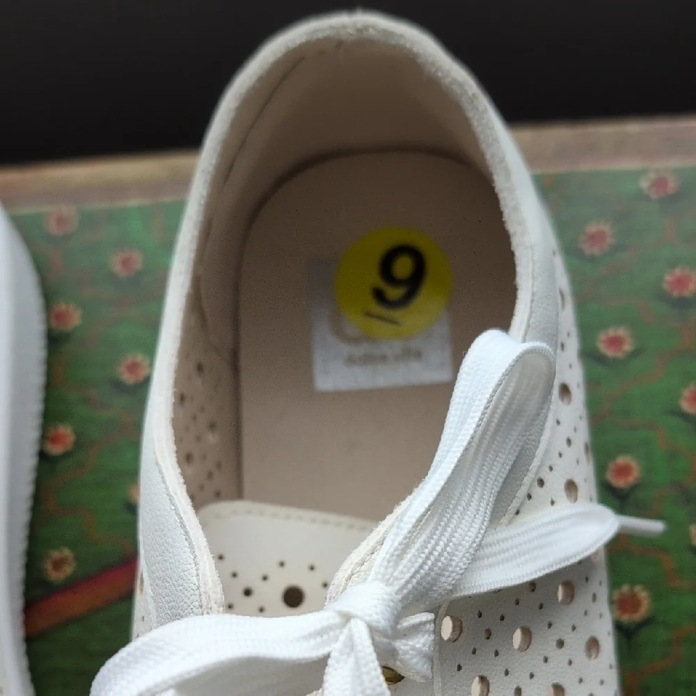 DV by Dolce Vita White Laser-Cut Sneakers with Gold Bee Charms